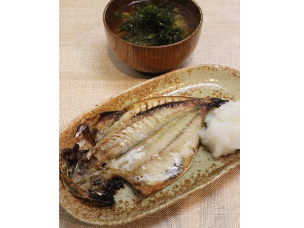 築地の海苔と魚の最高朝食セット